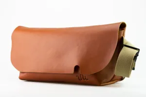 メッセンジャーバッグ (M)/COGNAC