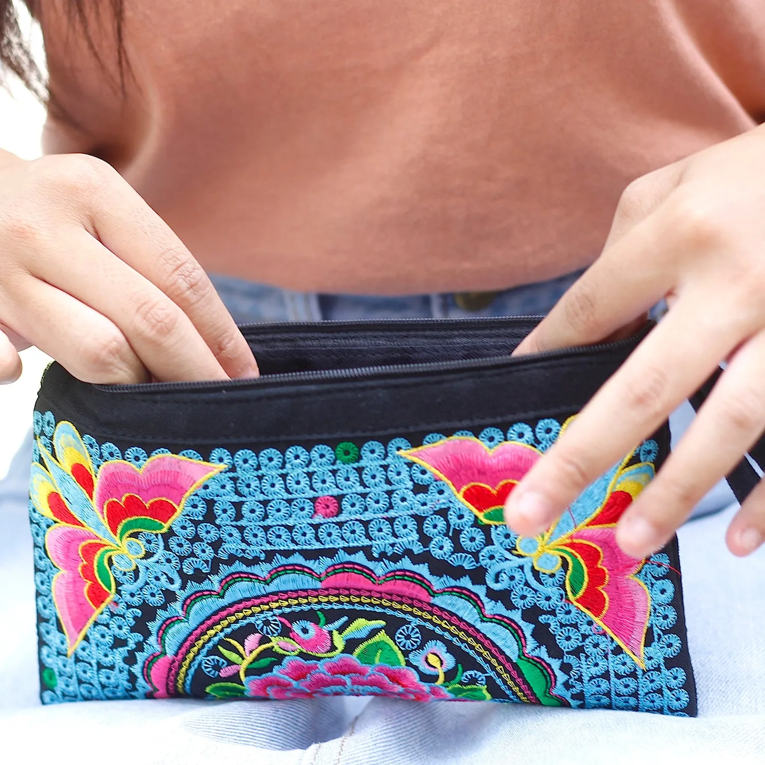 Atlas Moth Clutch (Blue & Pink)