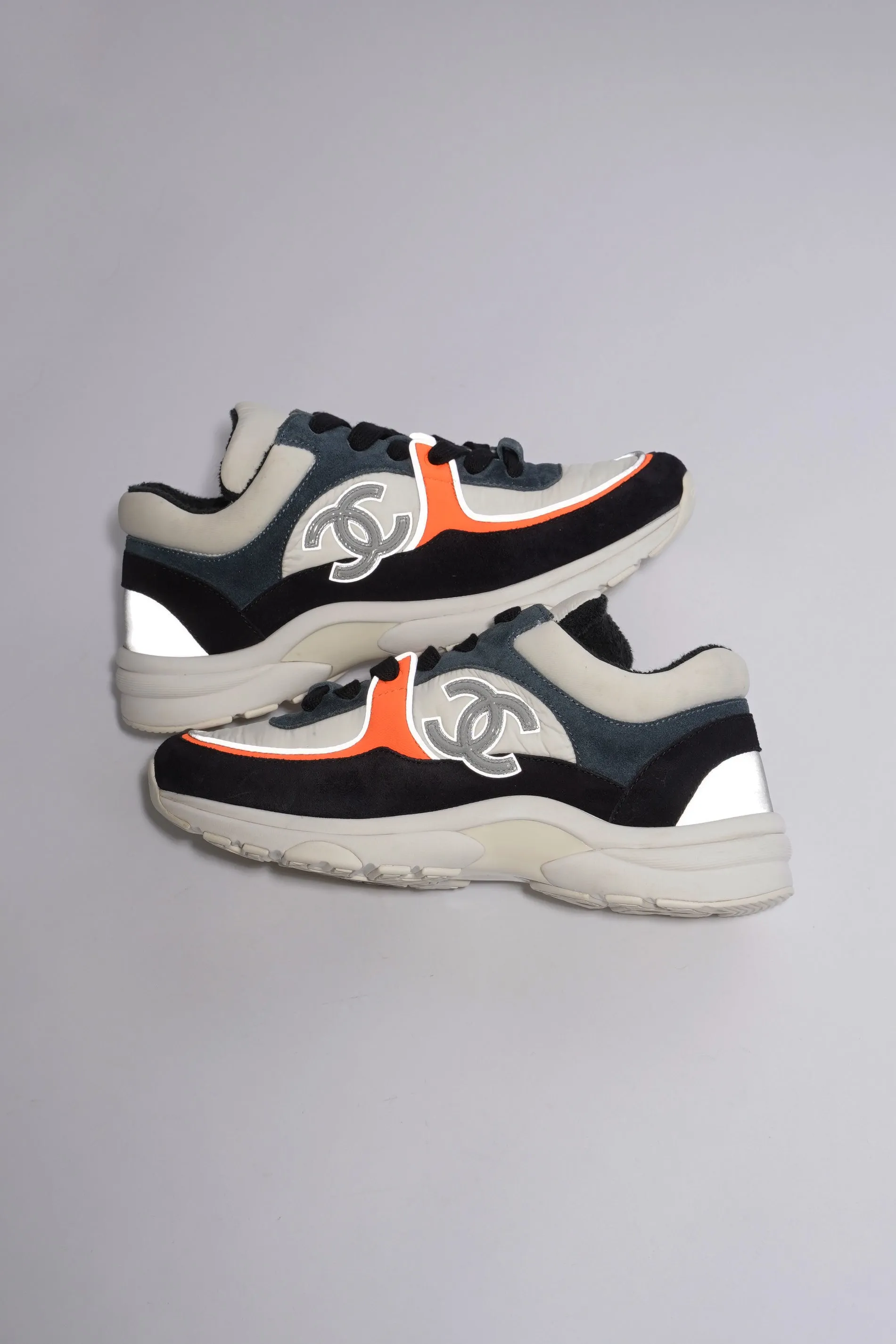 Chanel CC Logo Sneaker White   Black   Orange Suede EU 36 UK 3