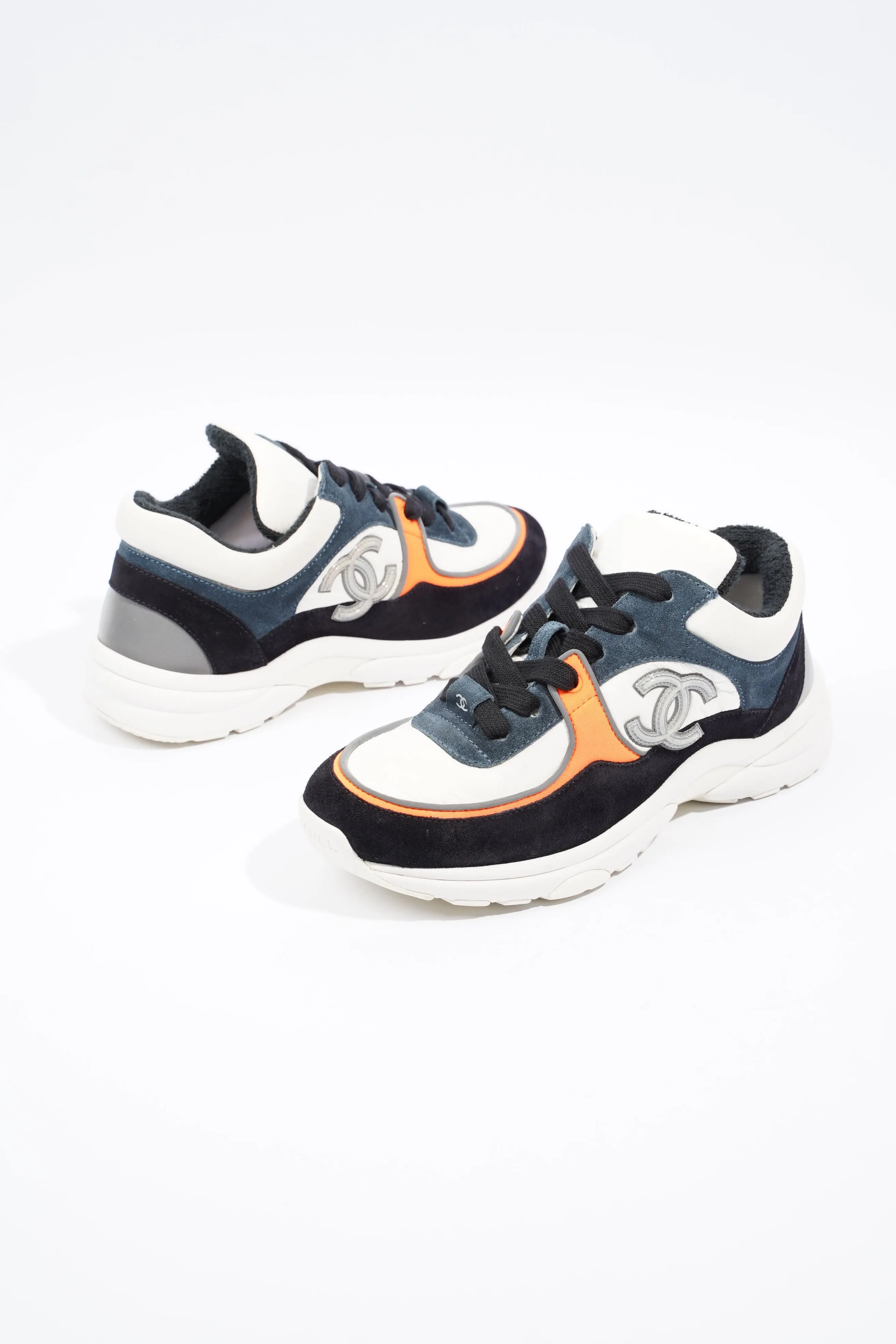Chanel CC Logo Sneaker White   Black   Orange Suede EU 36 UK 3