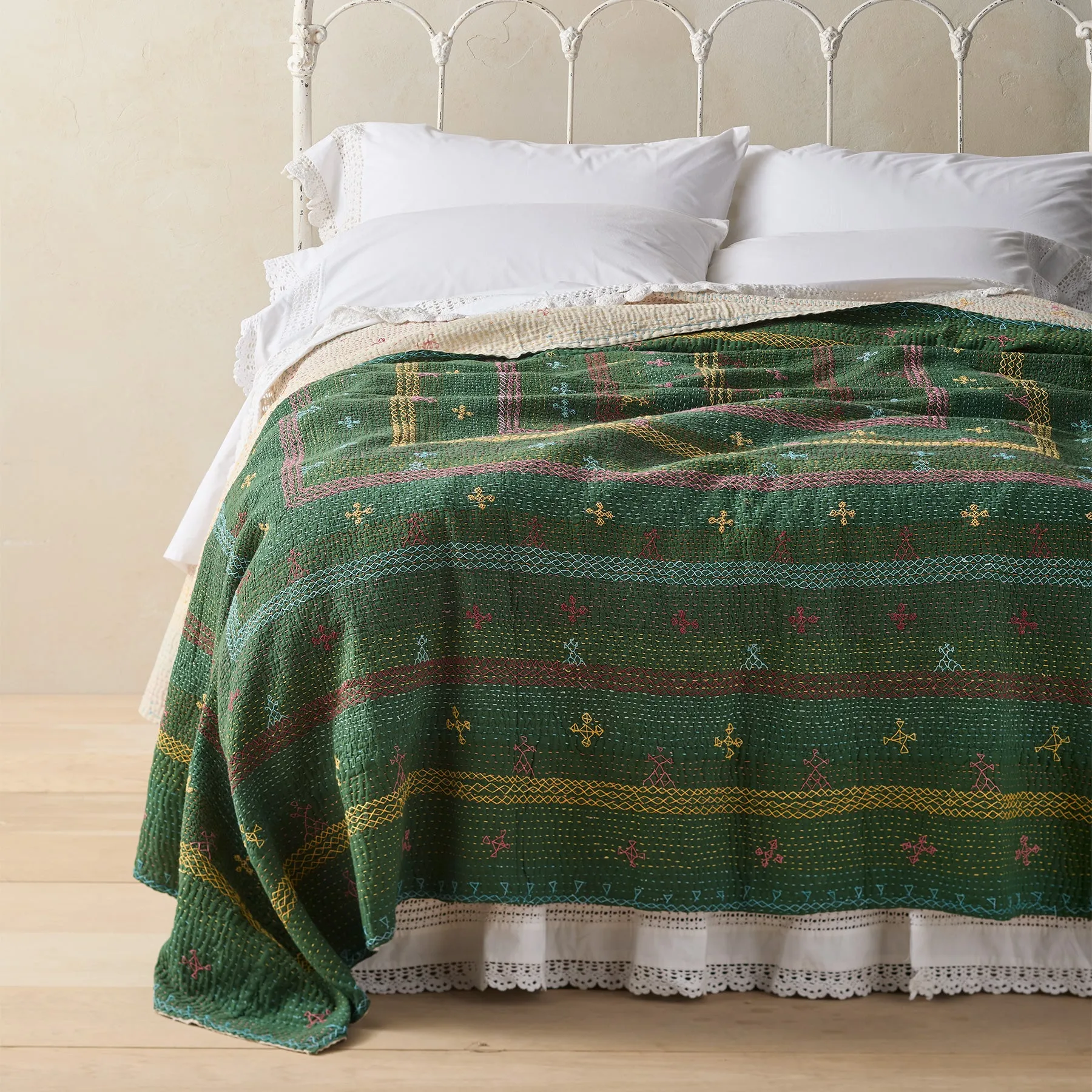 Dulcina Lightweight Quilt