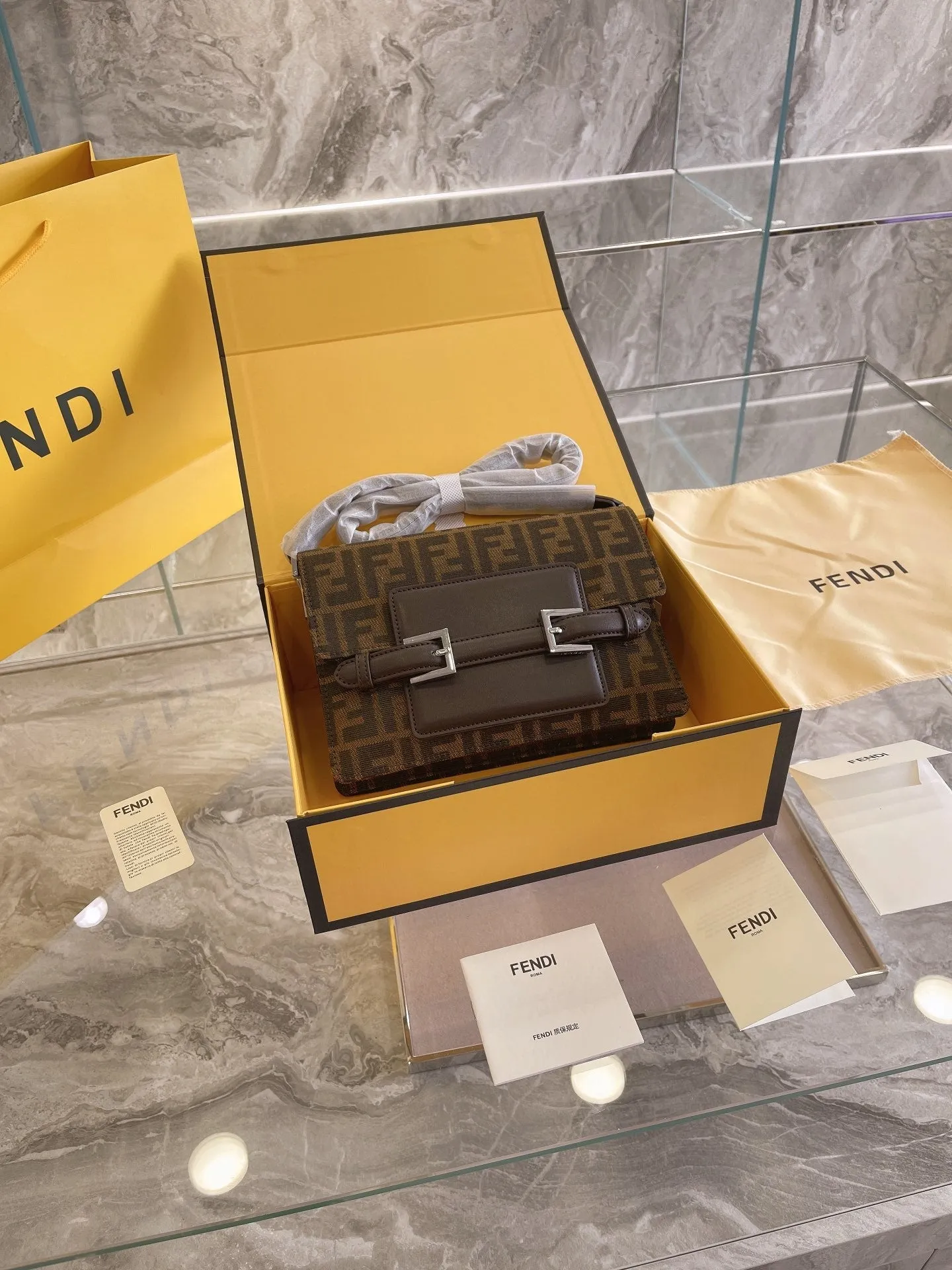 EN   Designer bags by Fendi 125