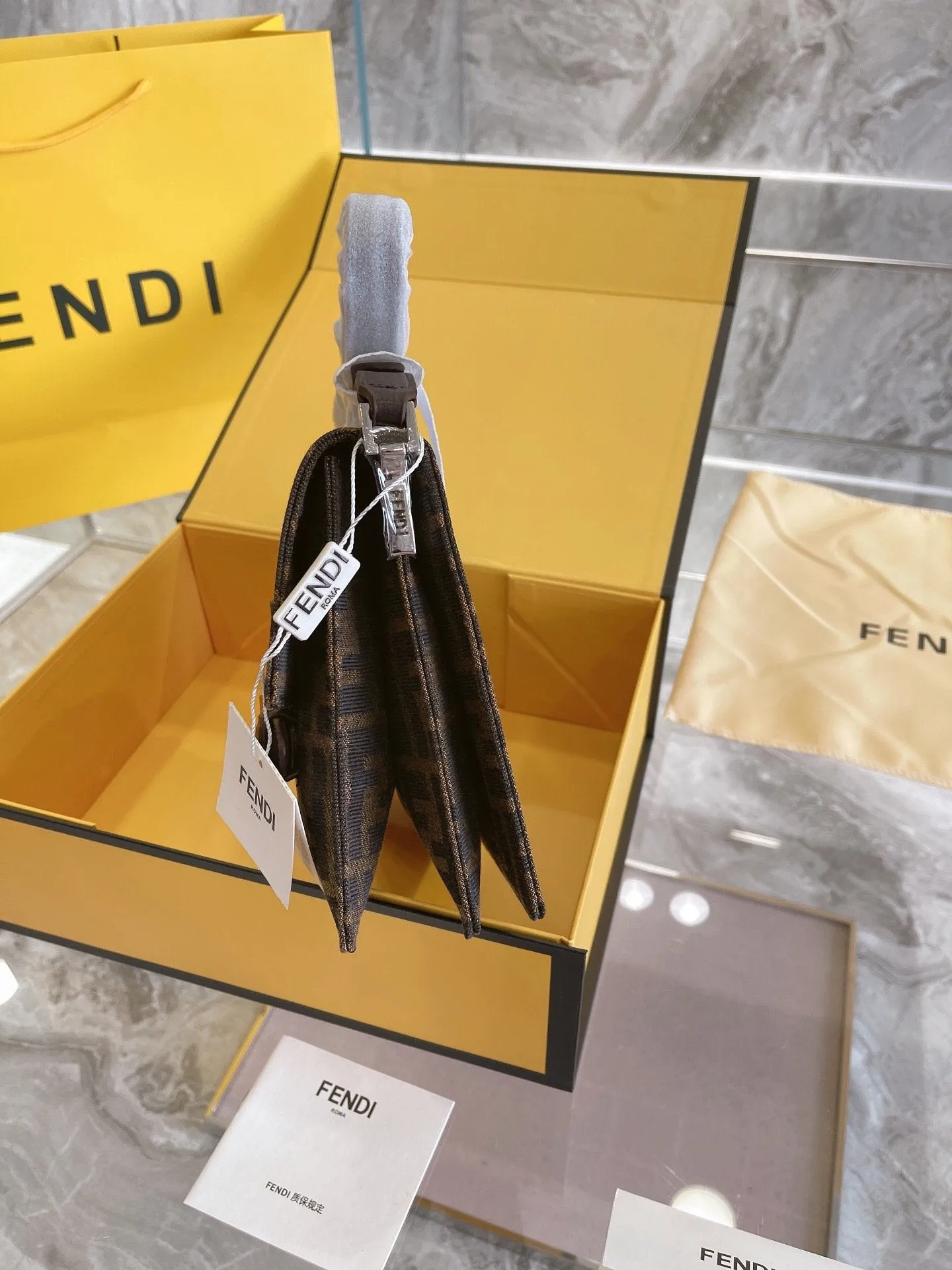 EN   Designer bags by Fendi 125