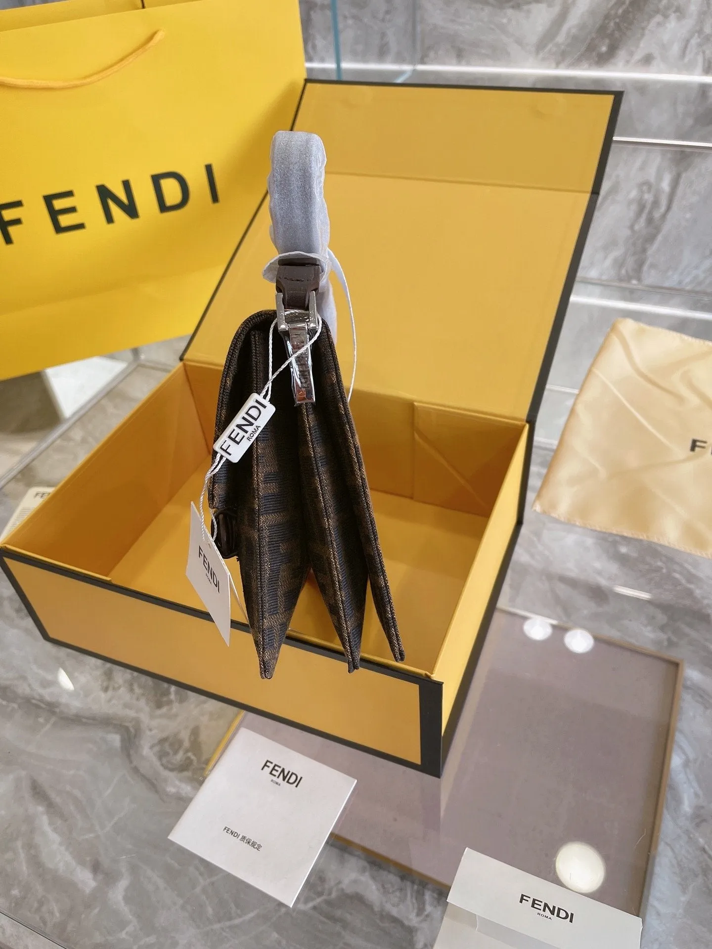 EN   Designer bags by Fendi 125