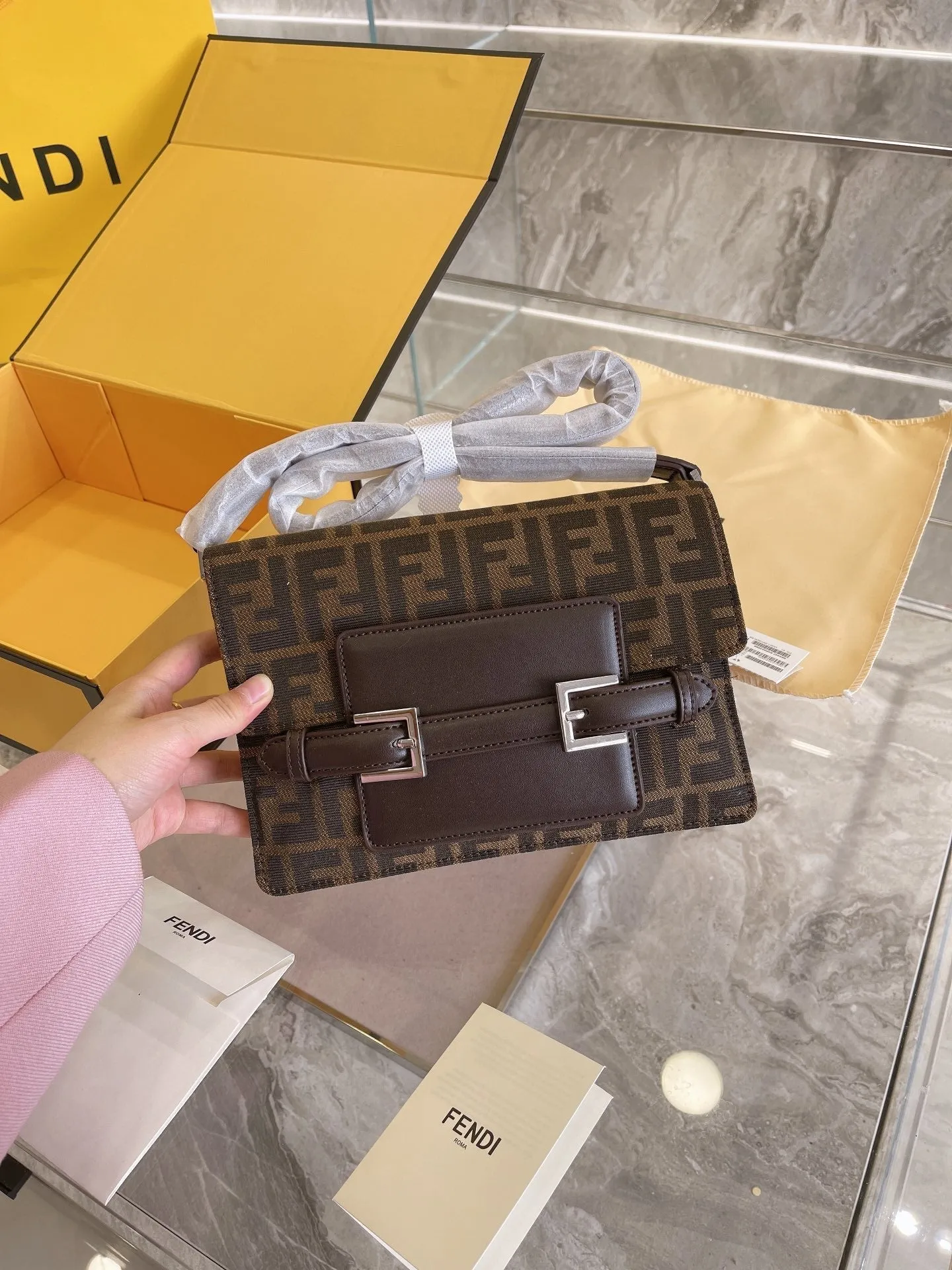 EN   Designer bags by Fendi 125