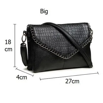 Envelope Stone Pattern Purse