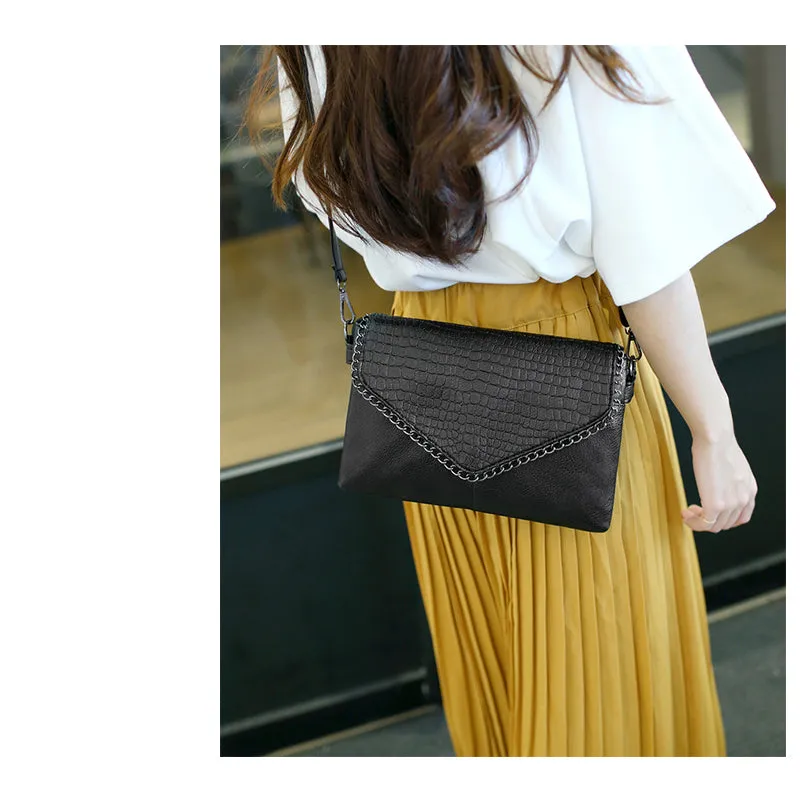 Envelope Stone Pattern Purse