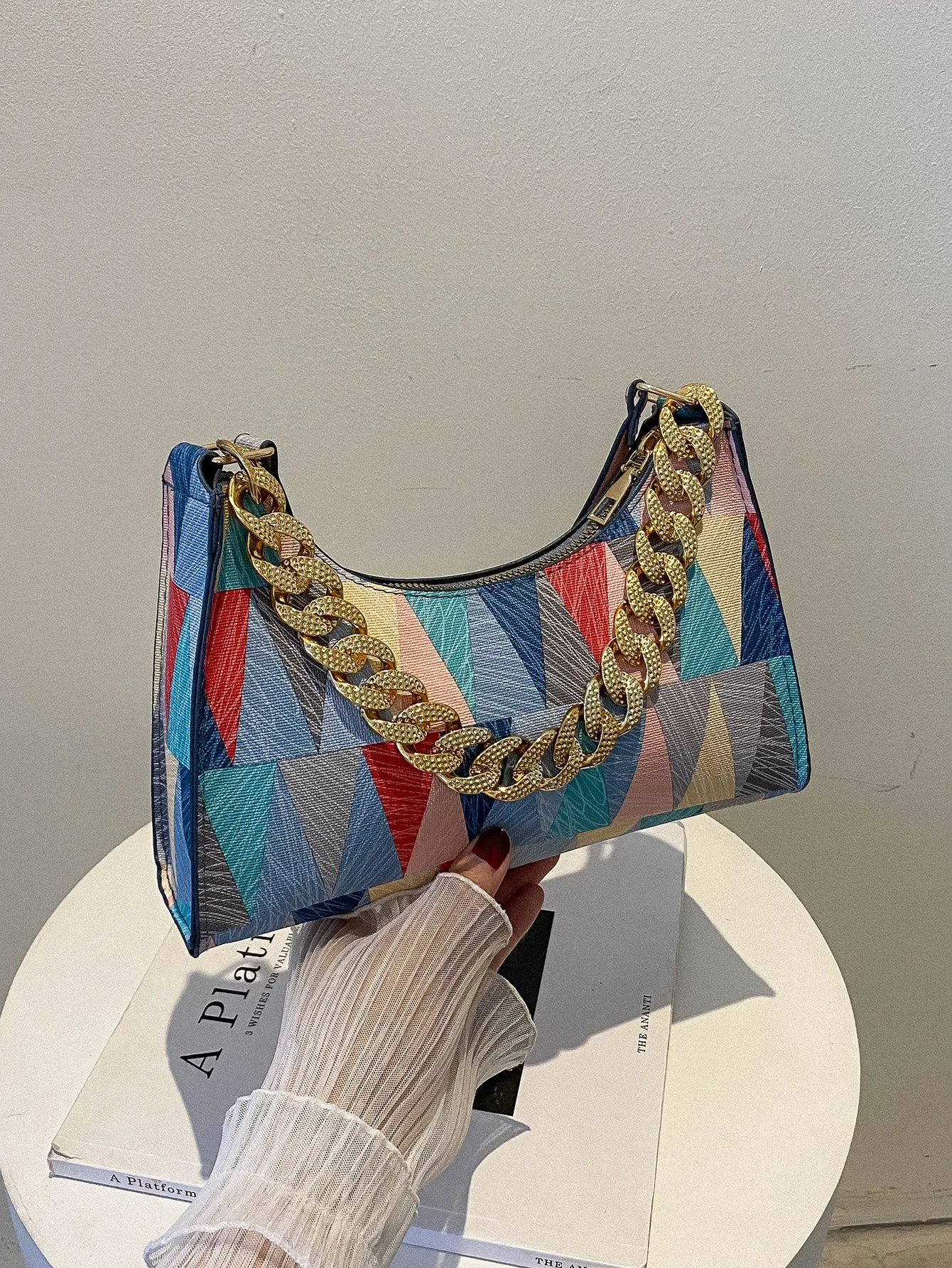 Geometric Pattern Chain Decor Baguette Bag