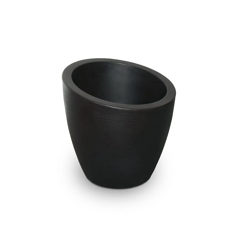 Mayne Modesto Round Planter
