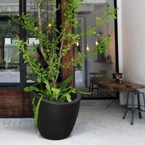 Mayne Modesto Round Planter