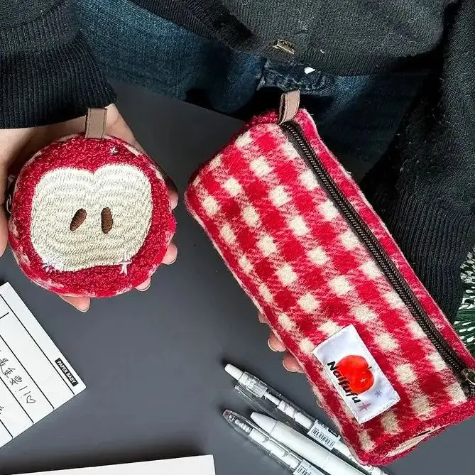 MAYTRENDS  -  Korea Japan apple shape pencil bag, simple and large-capacity student stationery storage  cosmetics storage bag  girl gift