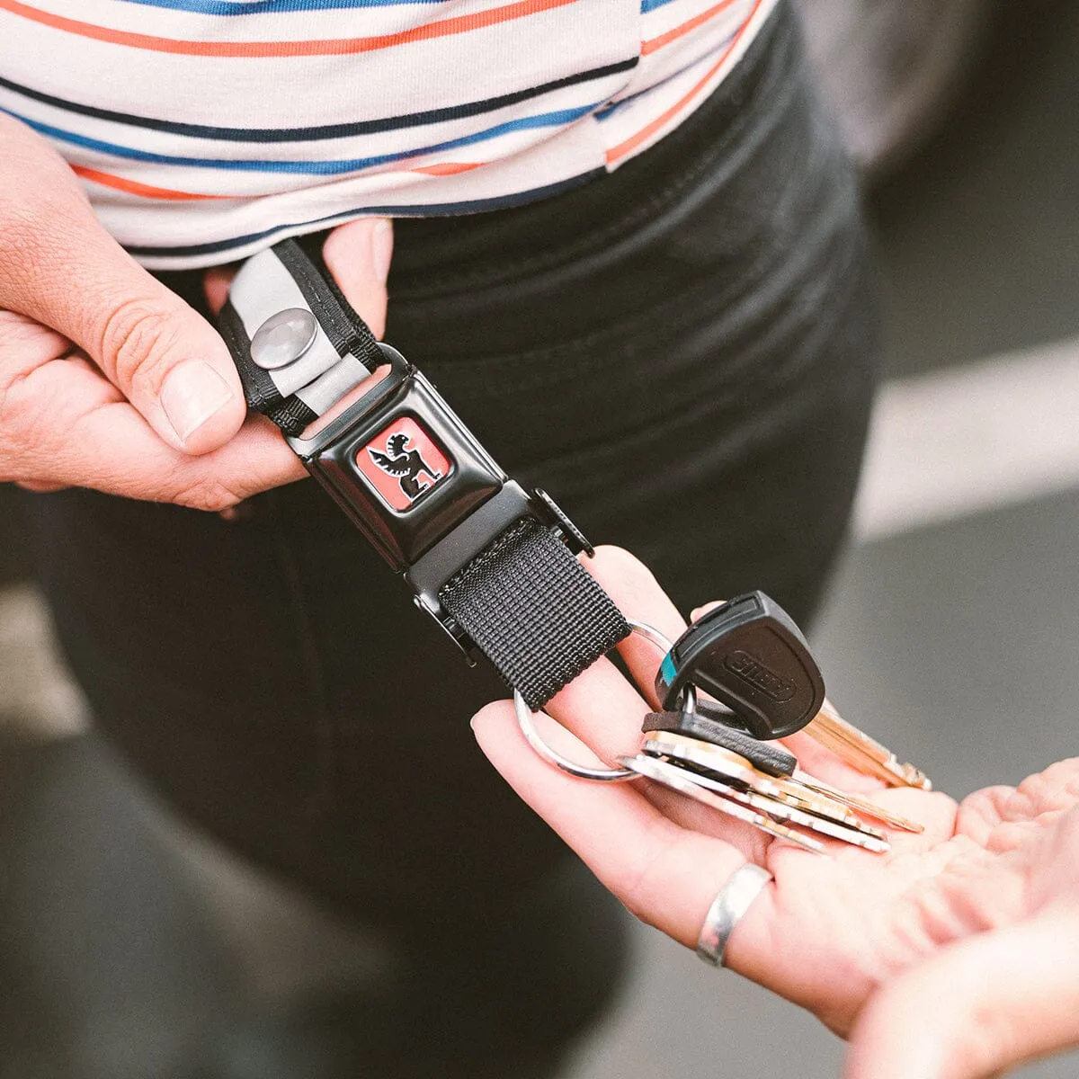 MINI BUCKLE KEY CHAIN