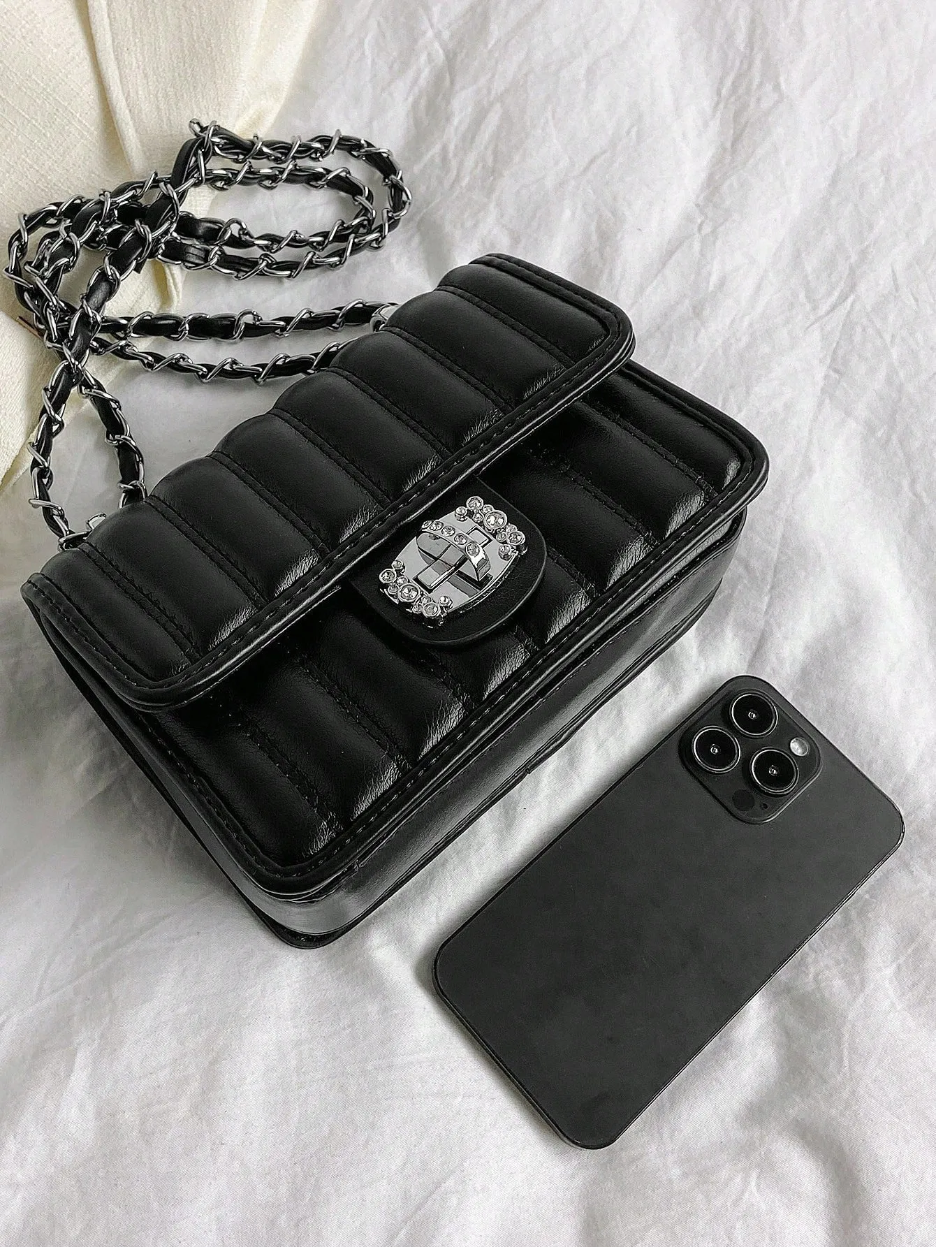 Mini Quilted Pattern Chain Square Bag