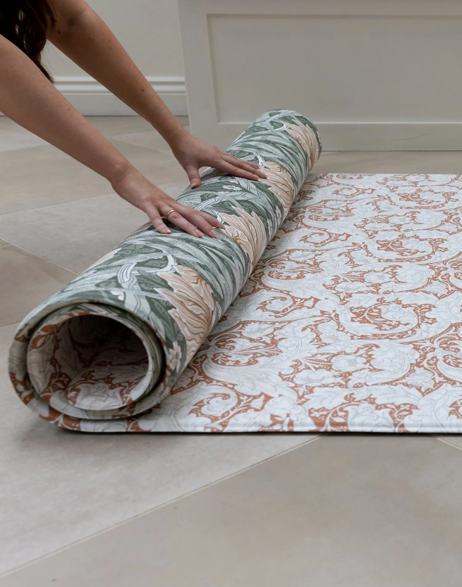 Morris & Co. The Bachelors Button Playmat Brick Dust