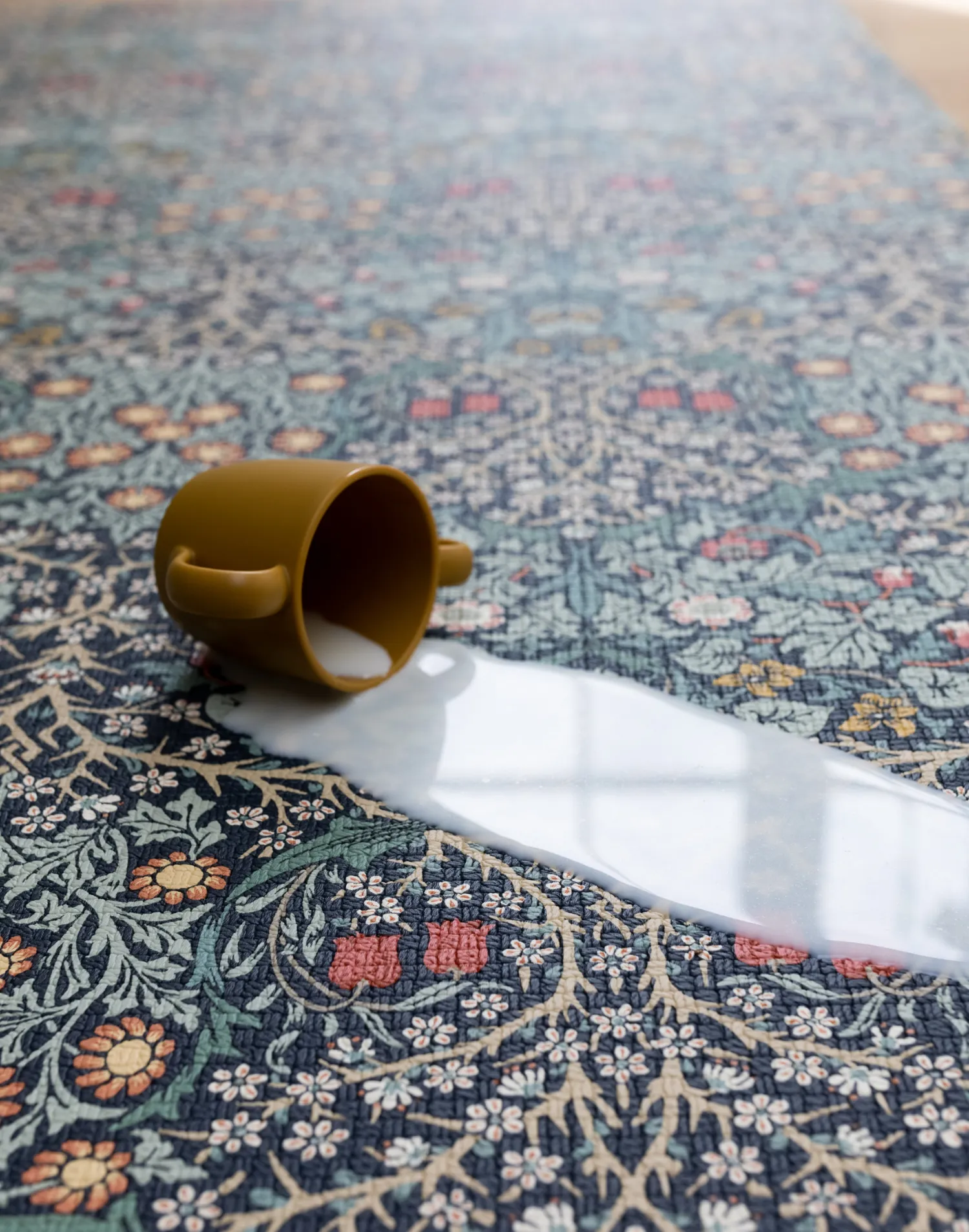 Morris & Co. The Blackthorn Playmat