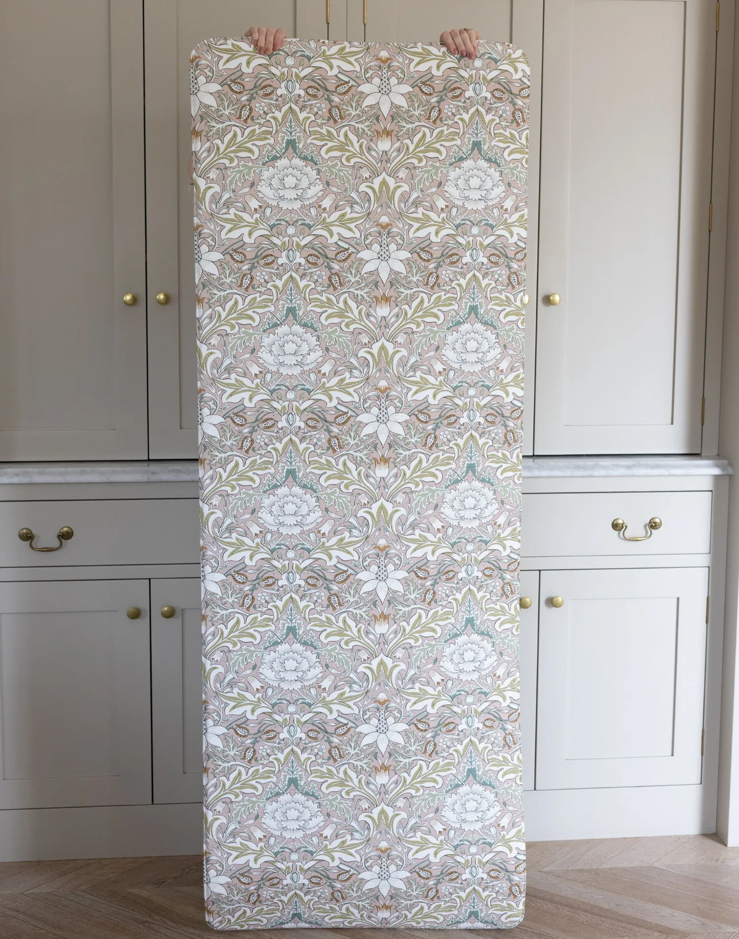 Morris & Co. The Severn Playmat