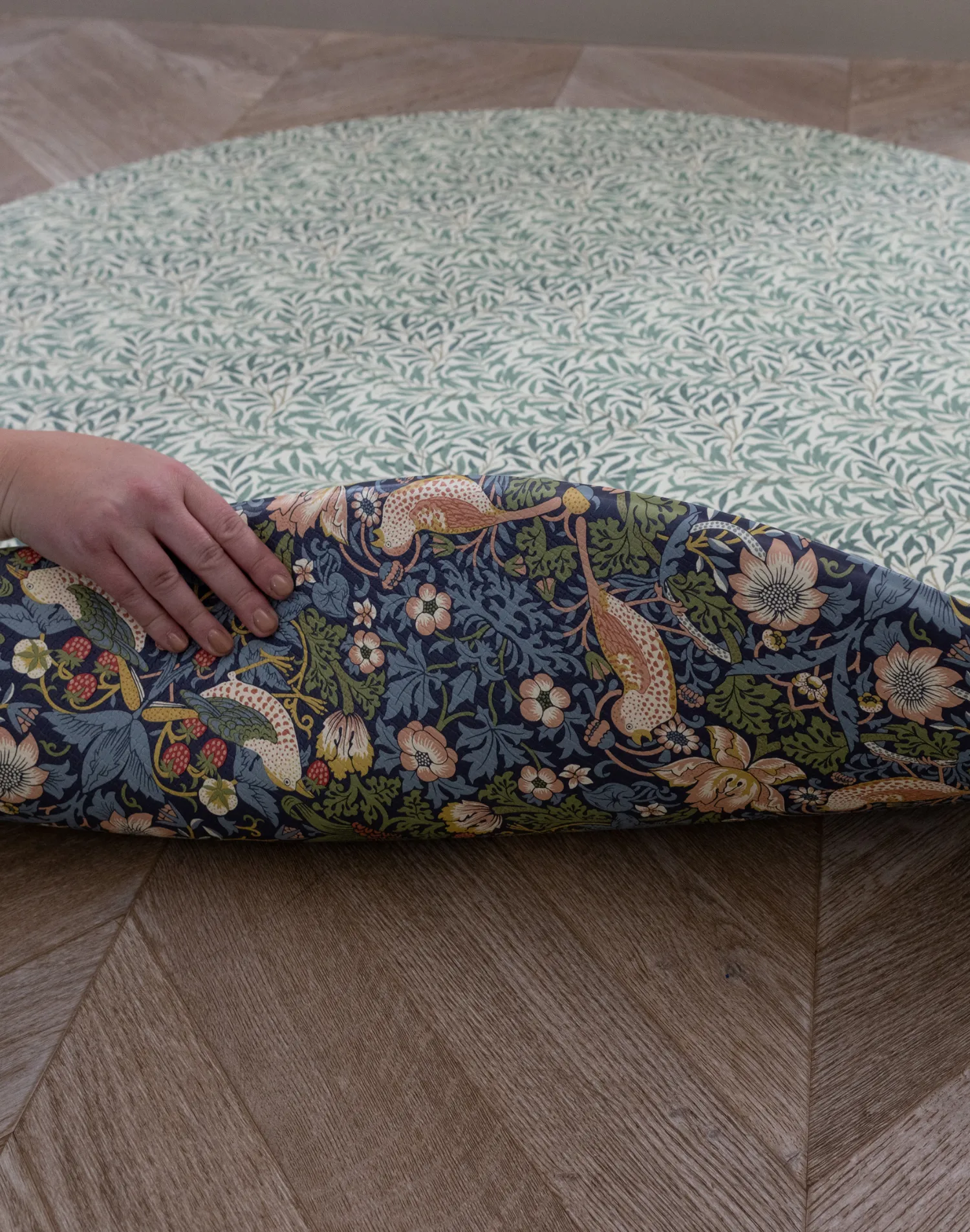 Morris & Co. The Willow Boughs Playmat