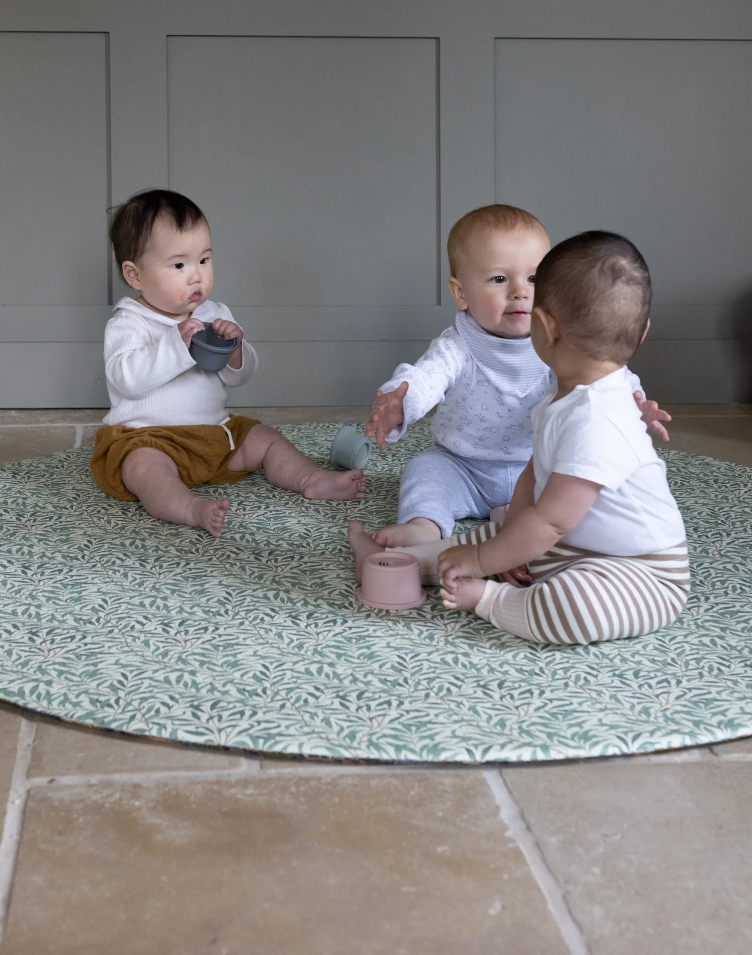 Morris & Co. The Willow Boughs Playmat