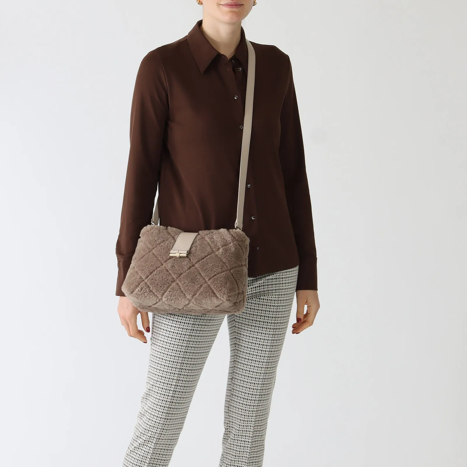 Raffia Melange Fun Fur Shoulder Bag