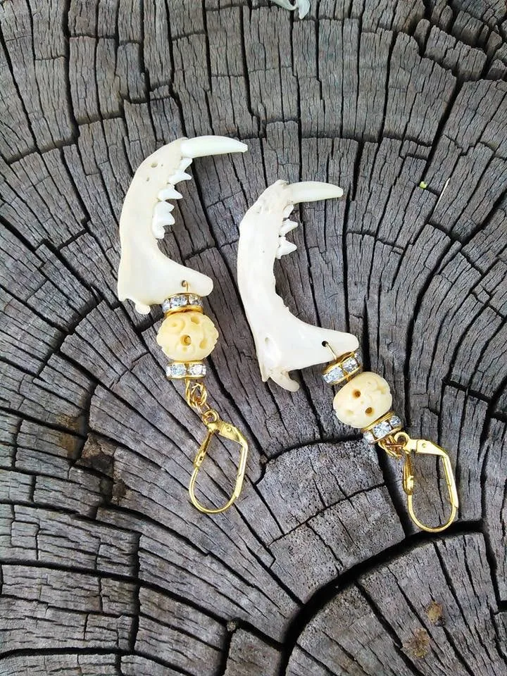 Real Jaw Bone Earrings Carved Bone Beads Mink Skull Mandible Teeth Dangle Drop Gold Earrings Earthy Nature Inspired Wiccan Jewelry