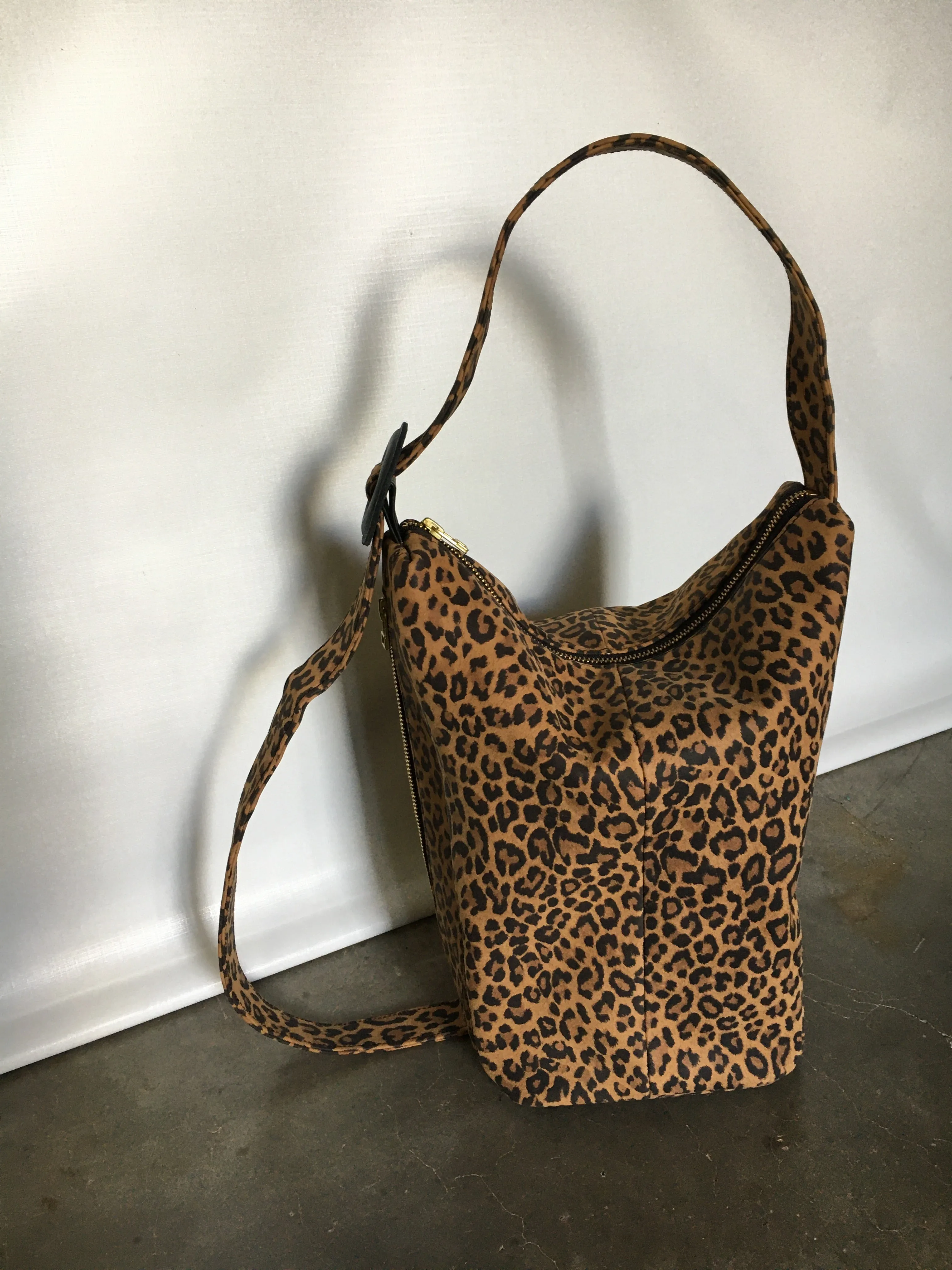Shoulder Bucket / Sling Bag in Leopard