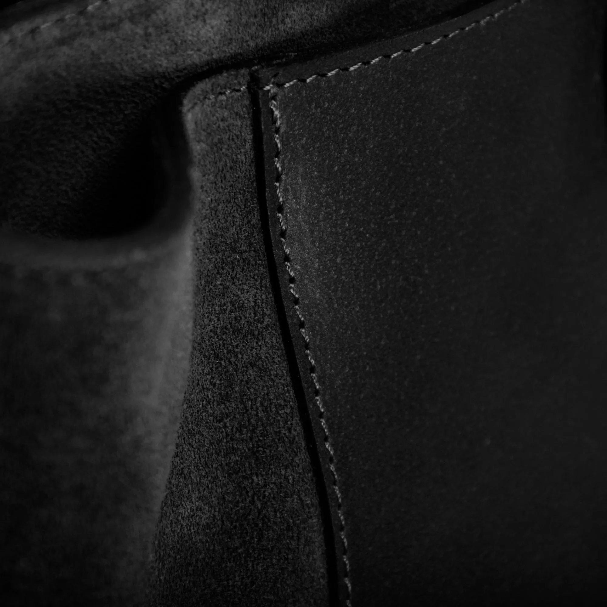 stillSaluto Shoulder Bag - Black