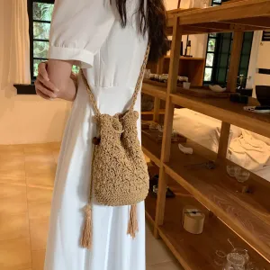 Straw Sling Cross Body Drawstring Bucket Bag-Showtown