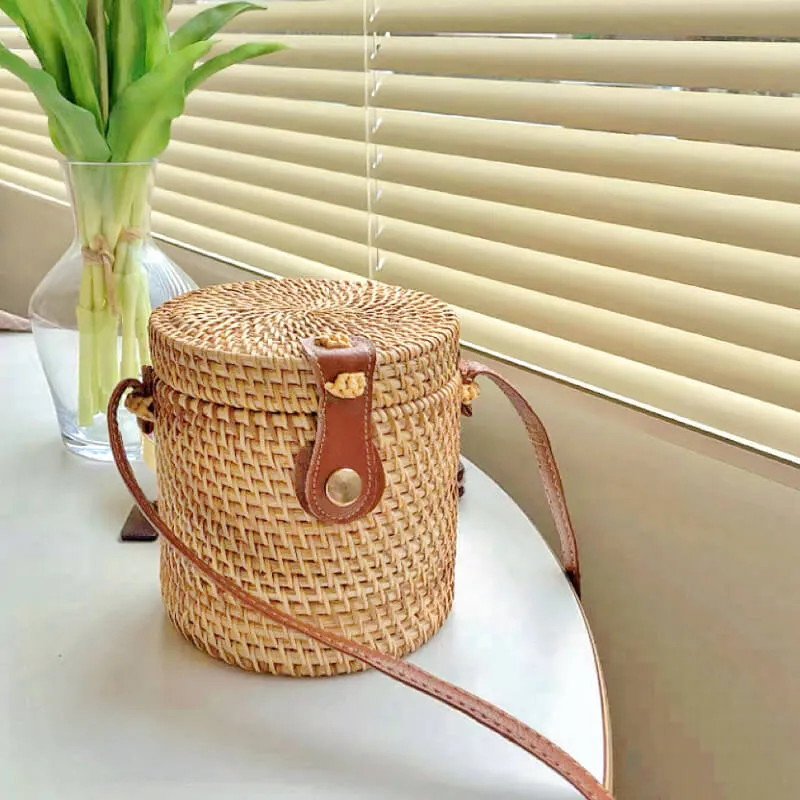 Summer Bucket Crossbody Rattan Bag-Showtown