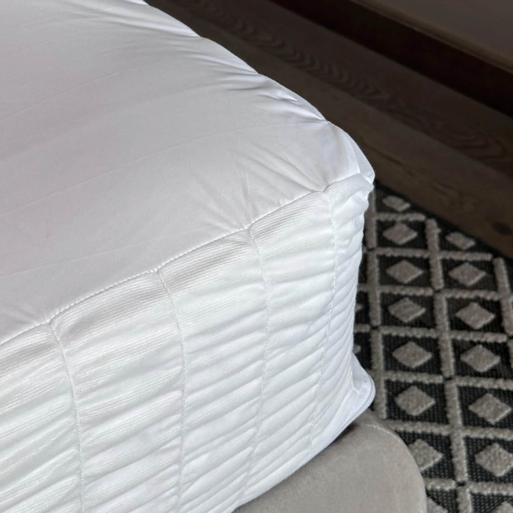 Truphe Expand-a-Grip Zippered Mattress Encasement